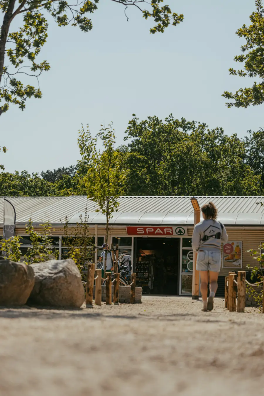 Spar supermarkt vanaf ontmoetingsplein